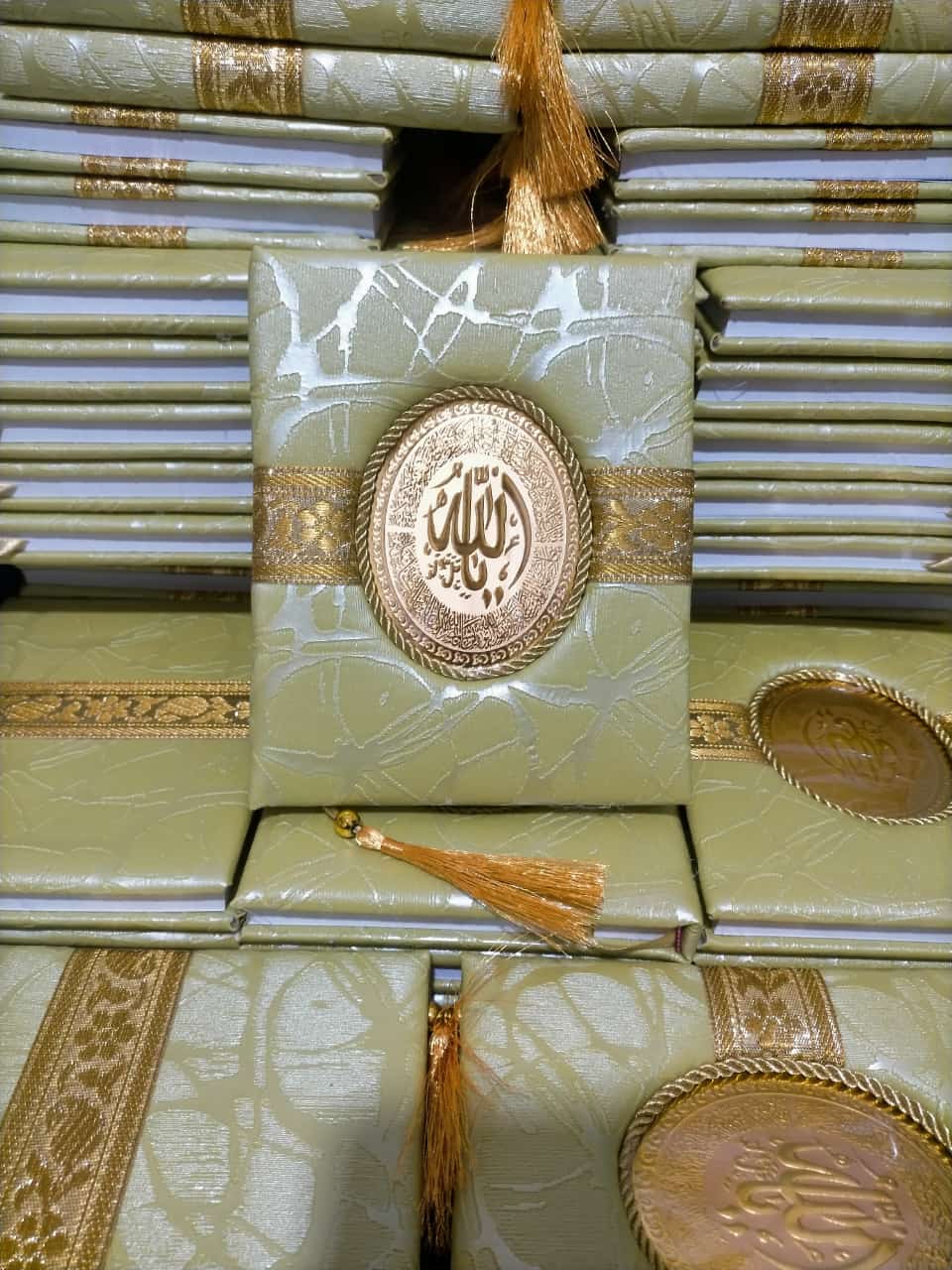 yasin - motif list coklat.jpeg